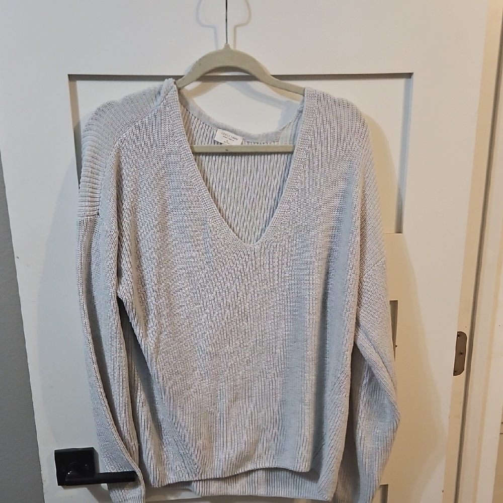 Gentle Fawn V-Neck Sweater - Soft Gray